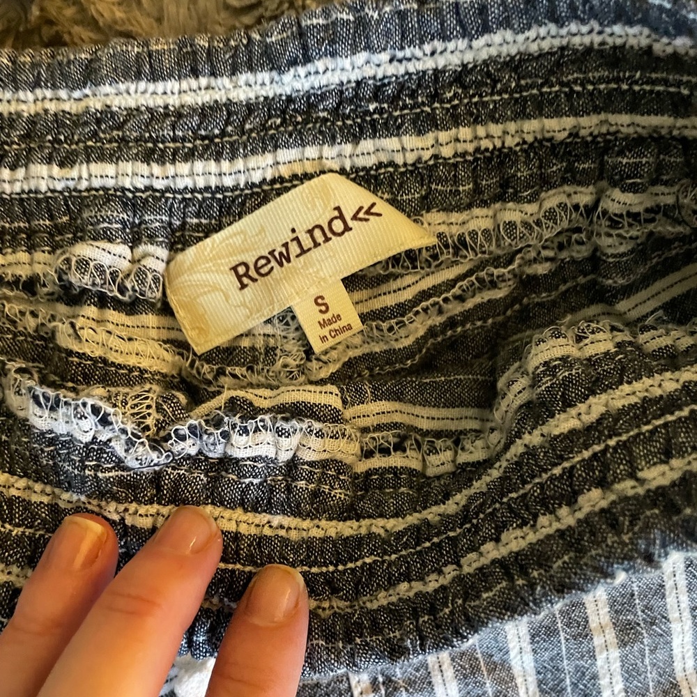 Rewind | Blue & white striped shorts | Ladies Small - Picture 4 of 6